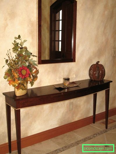 vintage-hodnik-design-with-brown-interior-color-decorating-ideas-plus-wall-mirror-and-oak-wooden-table-with-flower-ideas